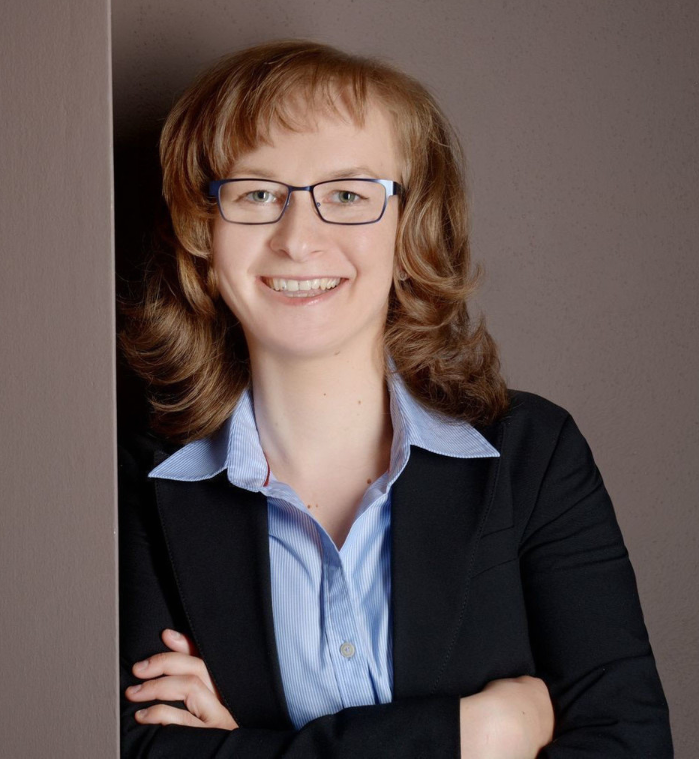 Dr. Tina Fichtner
